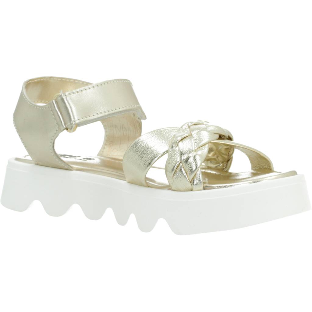 PRIMIGI P en color ORO (5)