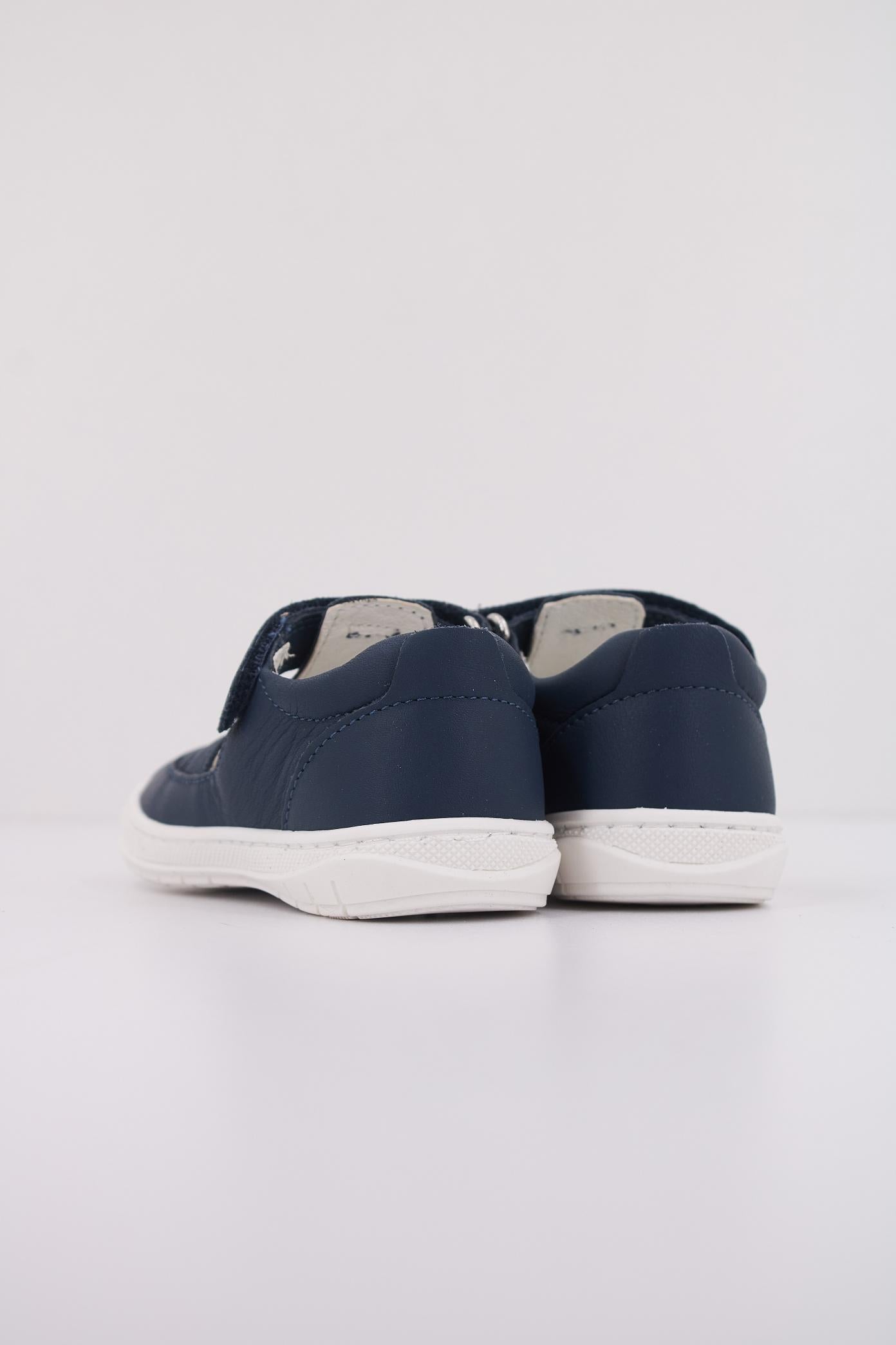 PRIMIGI SOFT NAPPA CLOUD en color AZUL (4)
