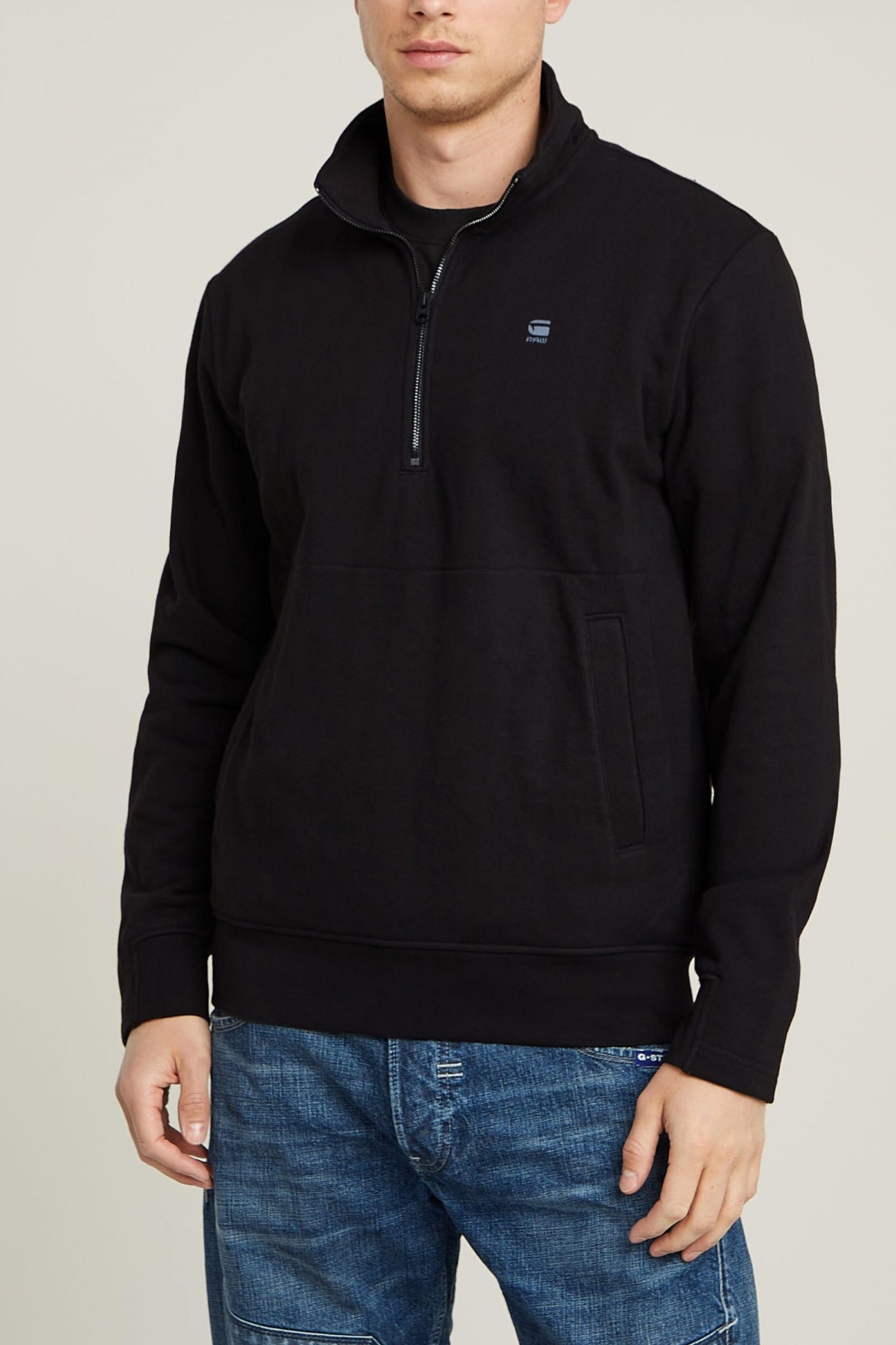 G-STAR NIFOUS HALF ZIP SW en color NEGRO (1)