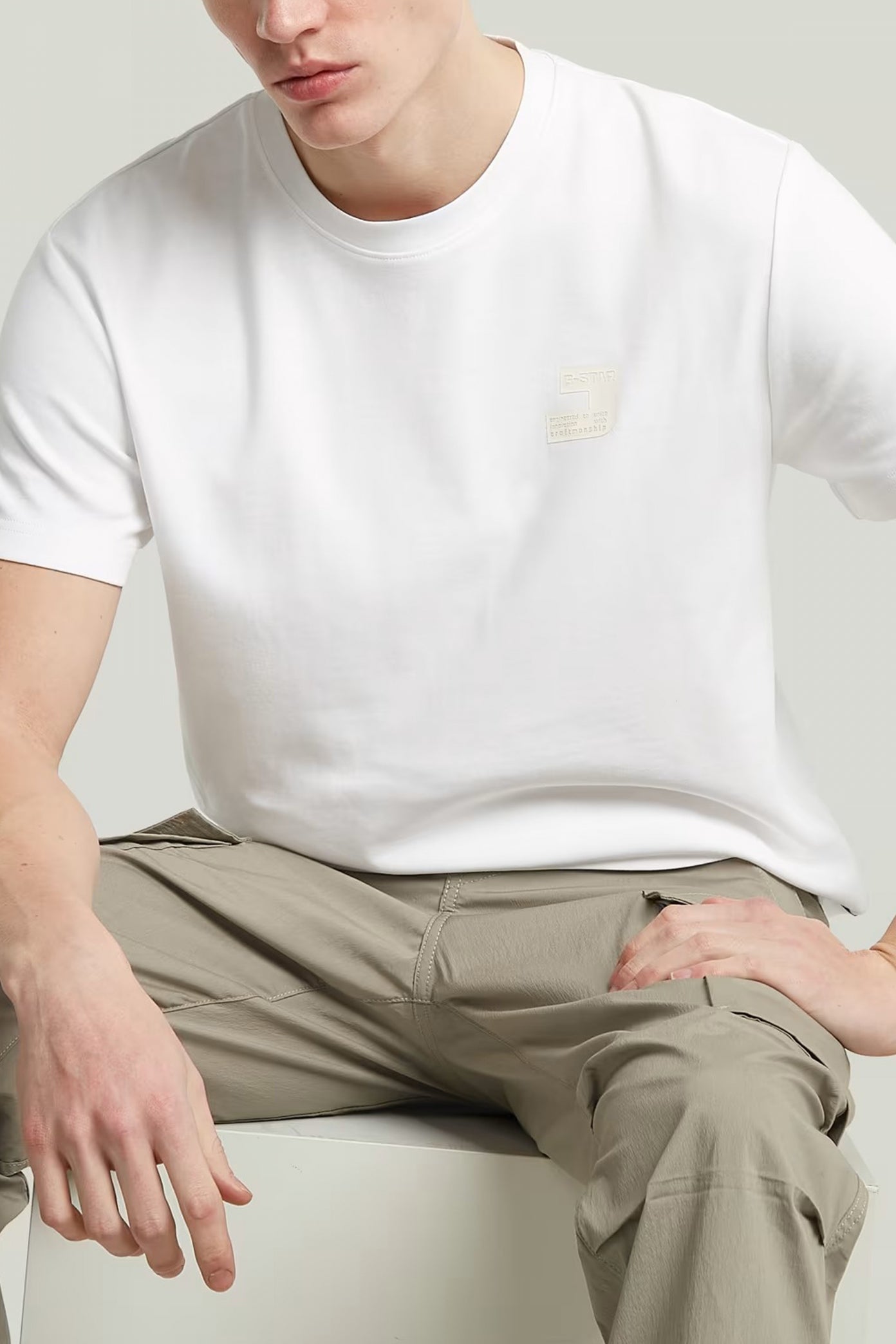 G-STAR CHEST LOGO RT en color BLANCO (4)