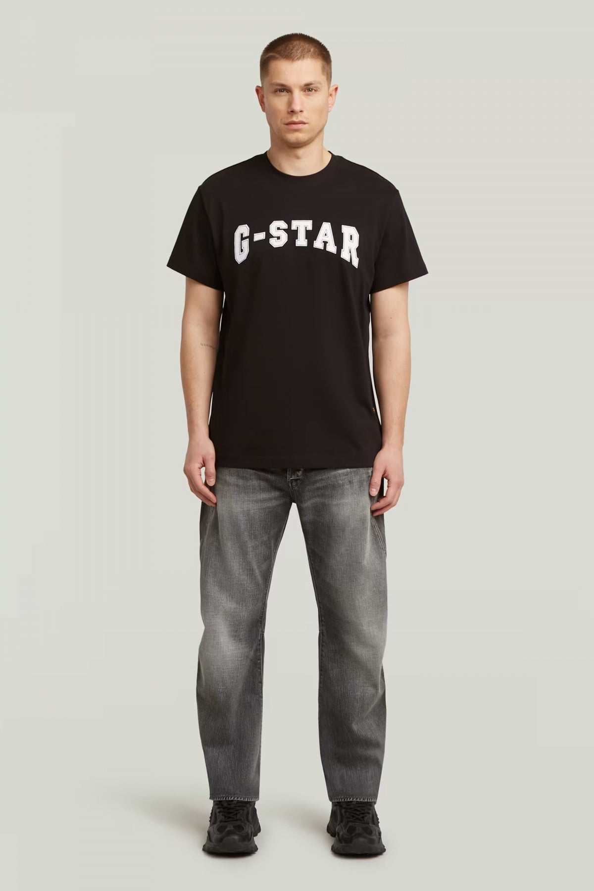 G-STAR D C FELT LOGO R T en color NEGRO (4)