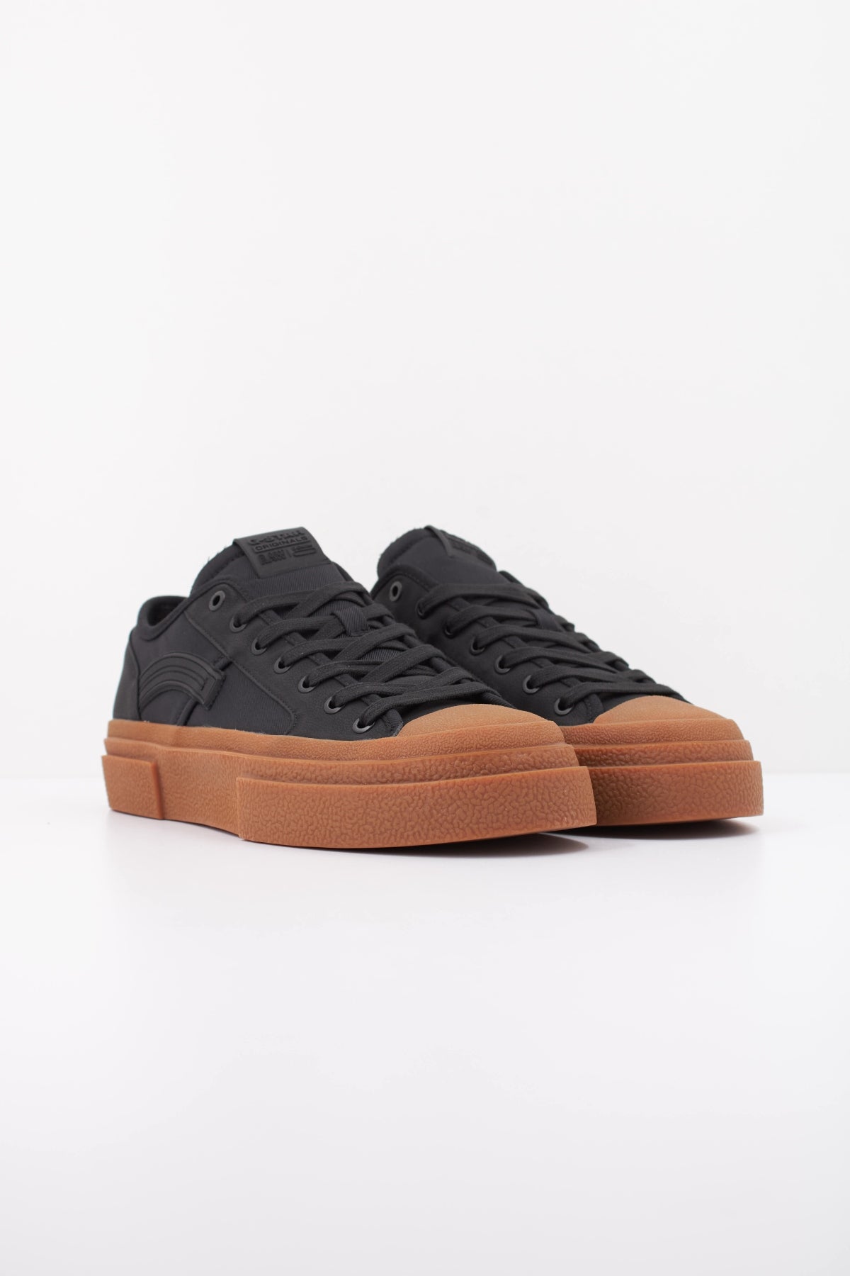 G-STAR VODAN LOW TNL en color NEGRO (2)