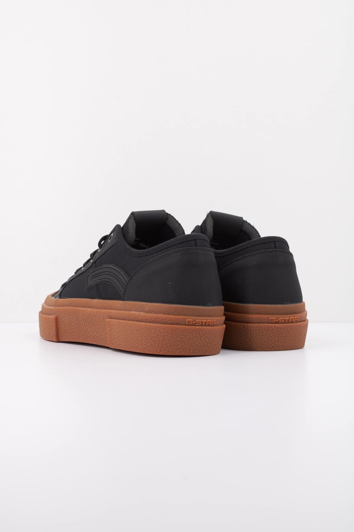 G-STAR VODAN LOW TNL en color NEGRO (4)