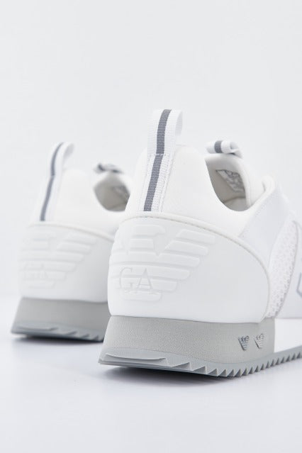 EMPORIO ARMANI XX XK en color BLANCO (3)