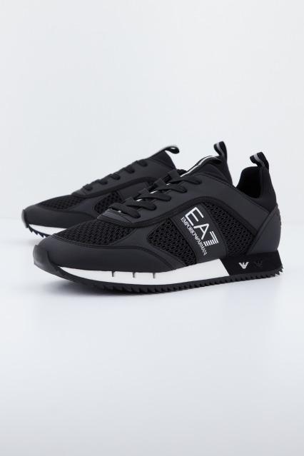 EMPORIO ARMANI XX en color NEGRO (1)