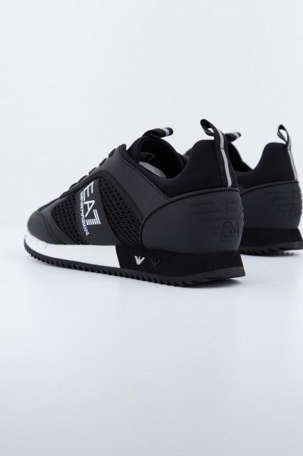 EMPORIO ARMANI XX en color NEGRO (2)