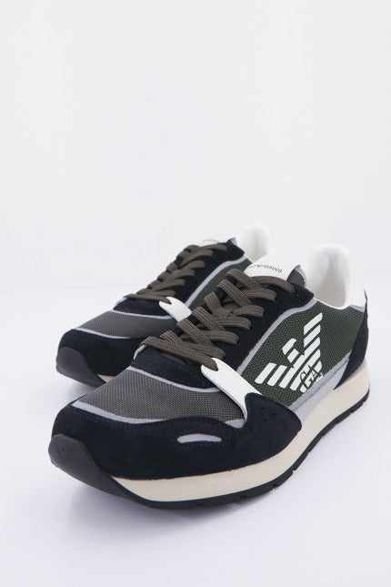 EMPORIO ARMANI SNEAKER en color VERDE (2)