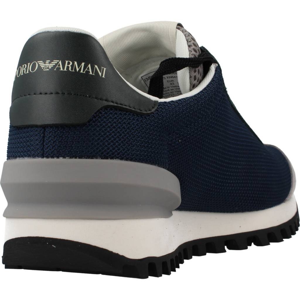 EMPORIO ARMANI XX en color AZUL (3)