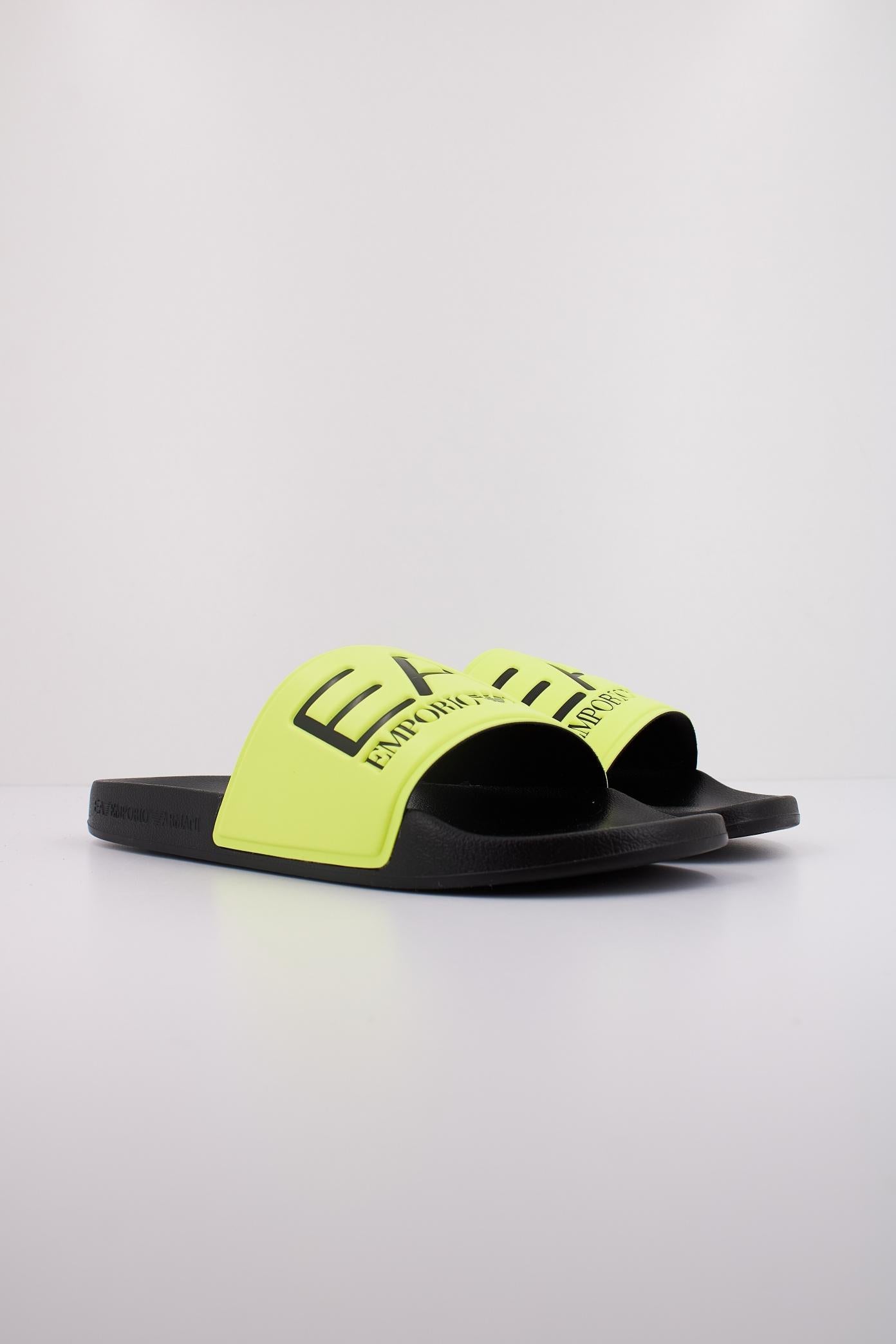 EMPORIO ARMANI SCARPE BEACHWEAR en color AMARILLO (2)