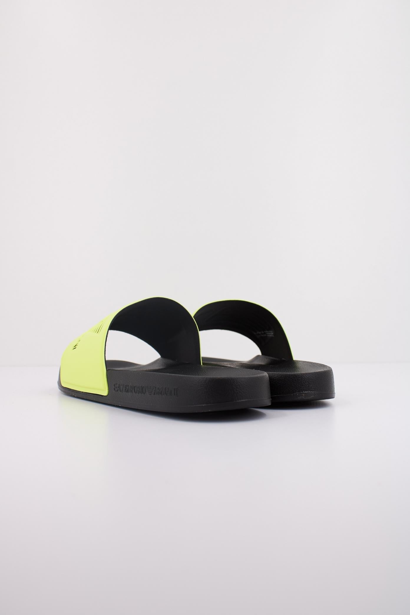 EMPORIO ARMANI SCARPE BEACHWEAR en color AMARILLO (4)