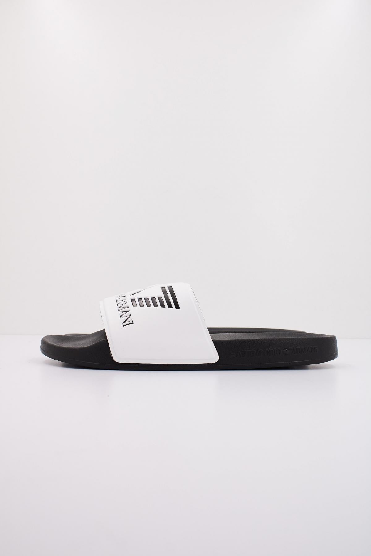 EMPORIO ARMANI SCARPE BEACHWEAR en color BLANCO (1)