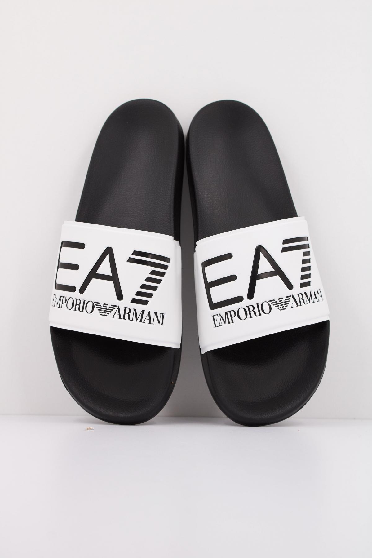 EMPORIO ARMANI SCARPE BEACHWEAR en color BLANCO (3)