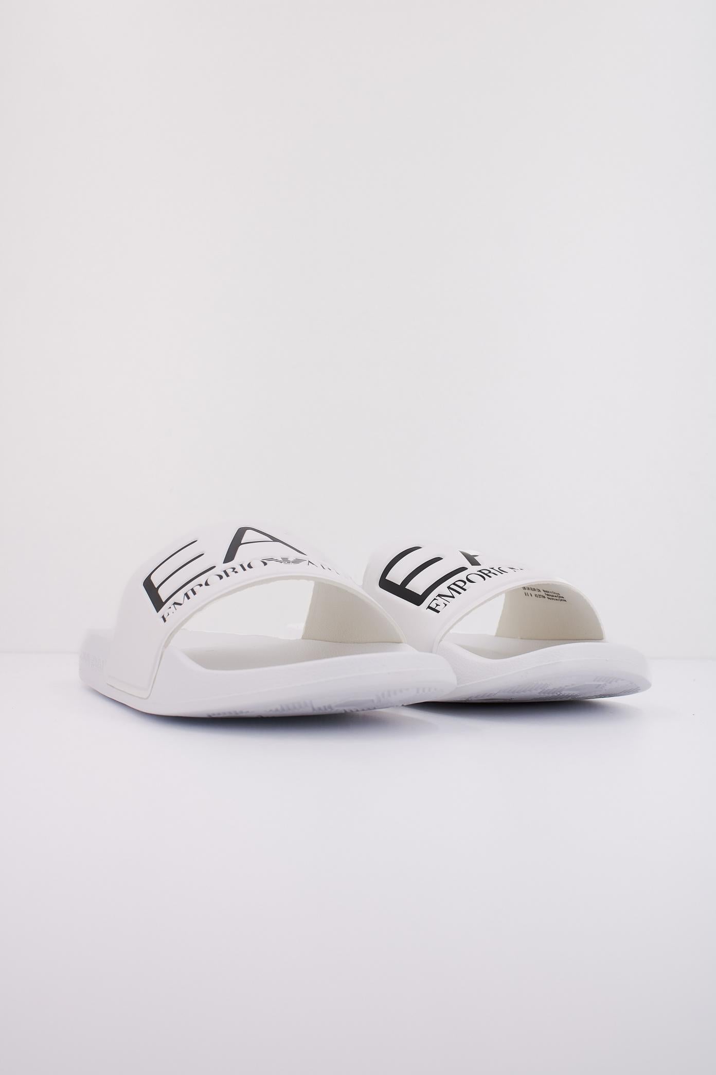 EA BY EMPORIO ARMANI SCARPE BEACHWEAR en color BLANCO (2)