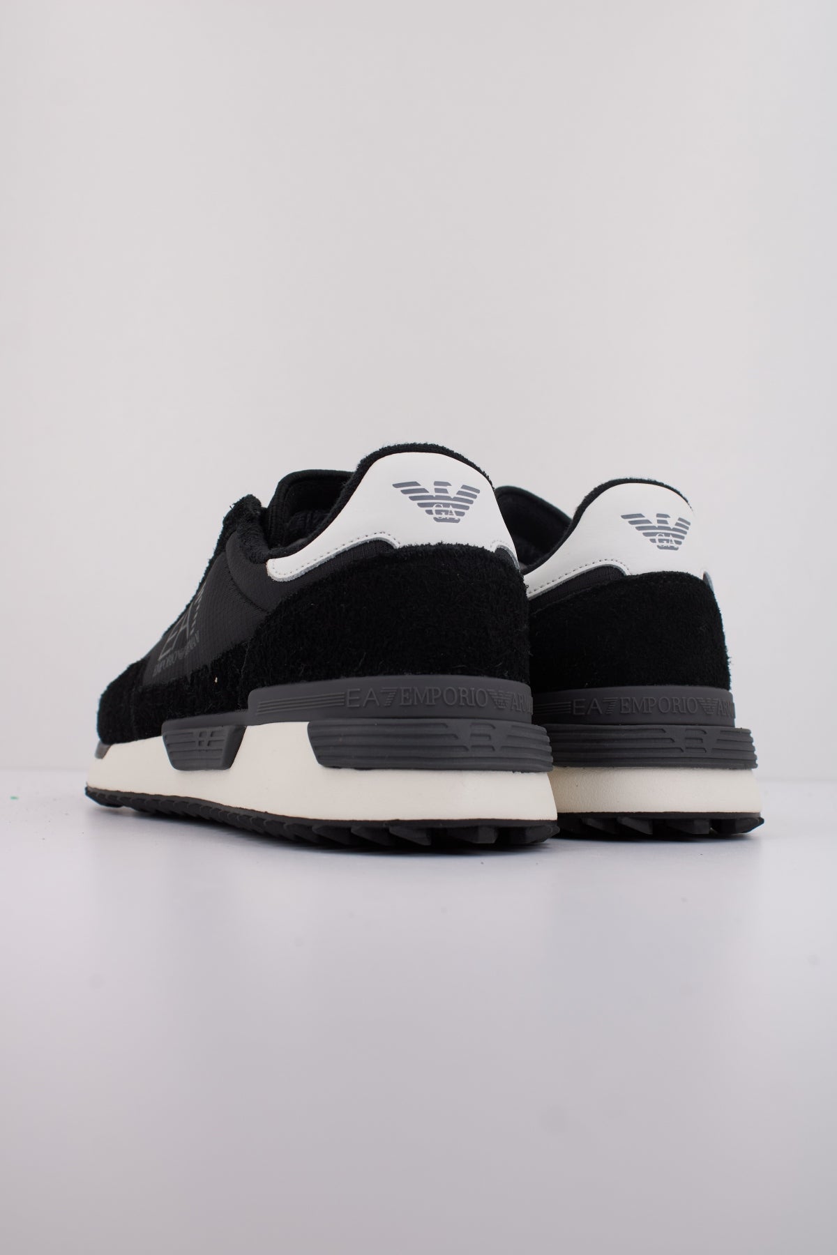 EA BY EMPORIO ARMANI X AF en color NEGRO (4)