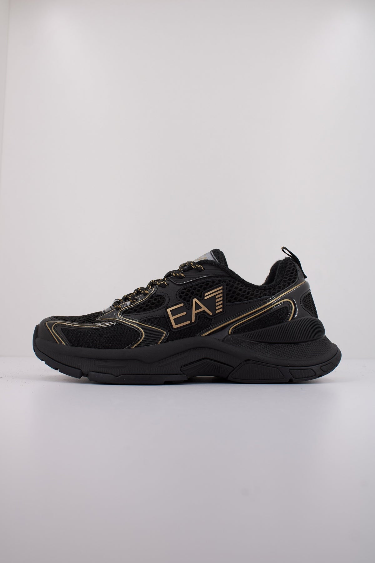 EA BY EMPORIO ARMANI XX XK en color NEGRO (1)