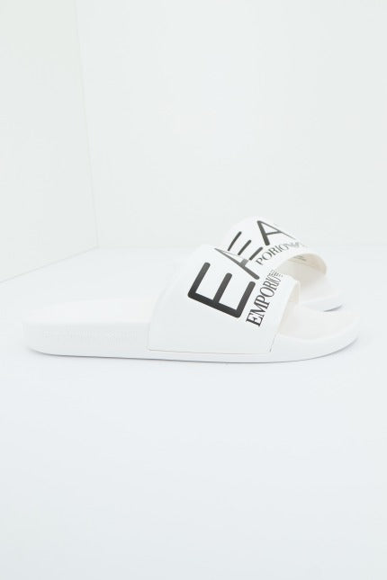 EMPORIO ARMANI BEACHWEAR en color BLANCO (2)