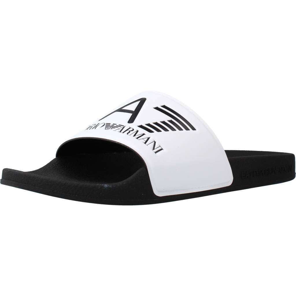 EMPORIO ARMANI XCP XCC en color NEGRO (1)
