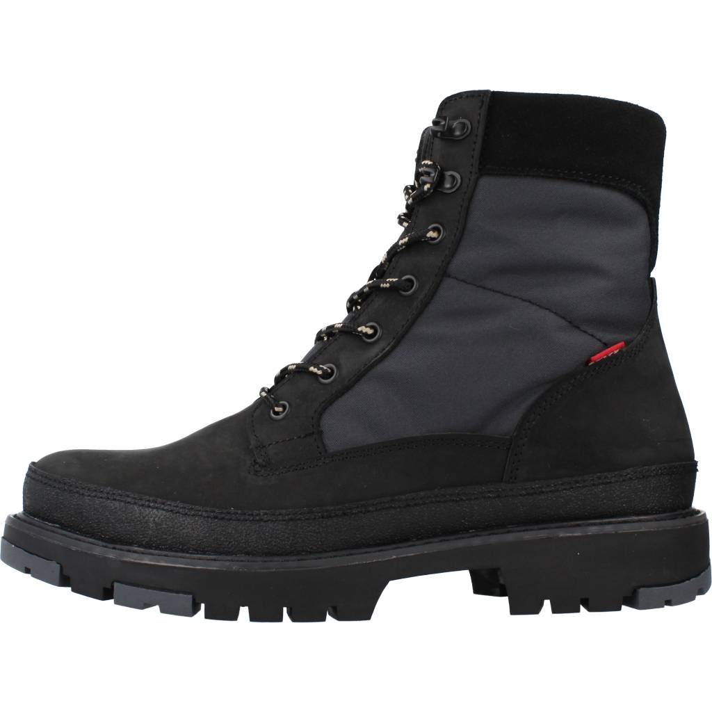 LEVI'S TORSTEN QUILTED en color NEGRO (2)