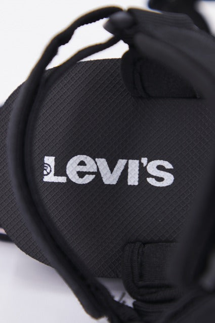 LEVI'S VCADT en color NEGRO (4)