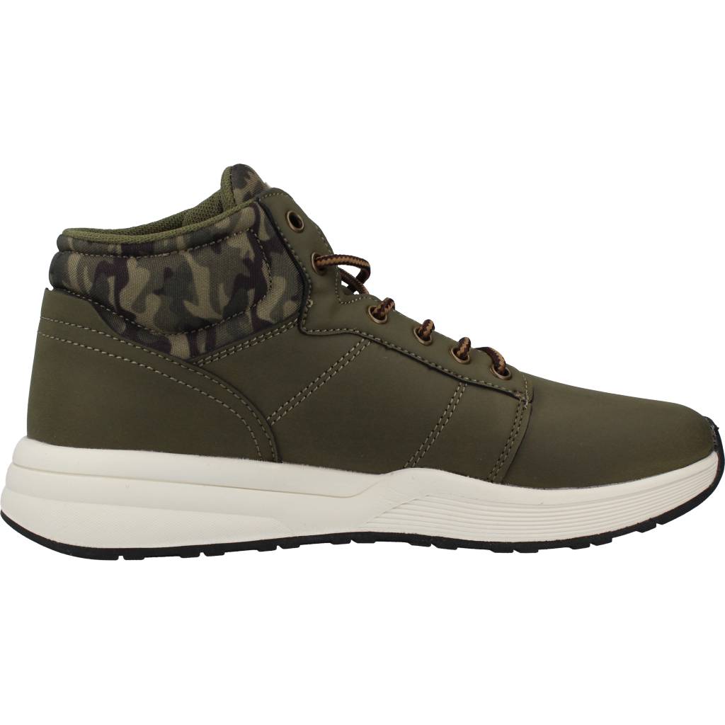 LEVI'S VPEAS NEW PEAK en color VERDE (4)