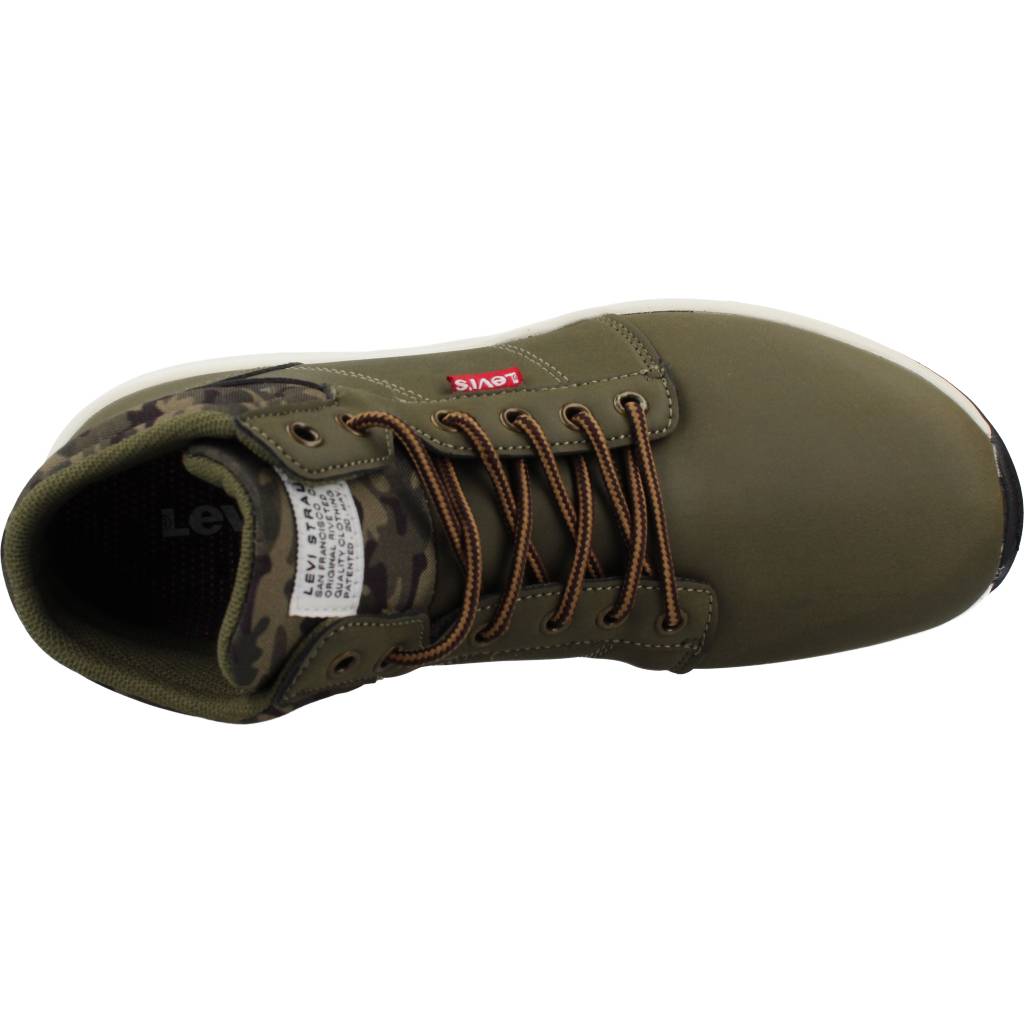 LEVI'S VPEAS NEW PEAK en color VERDE (7)