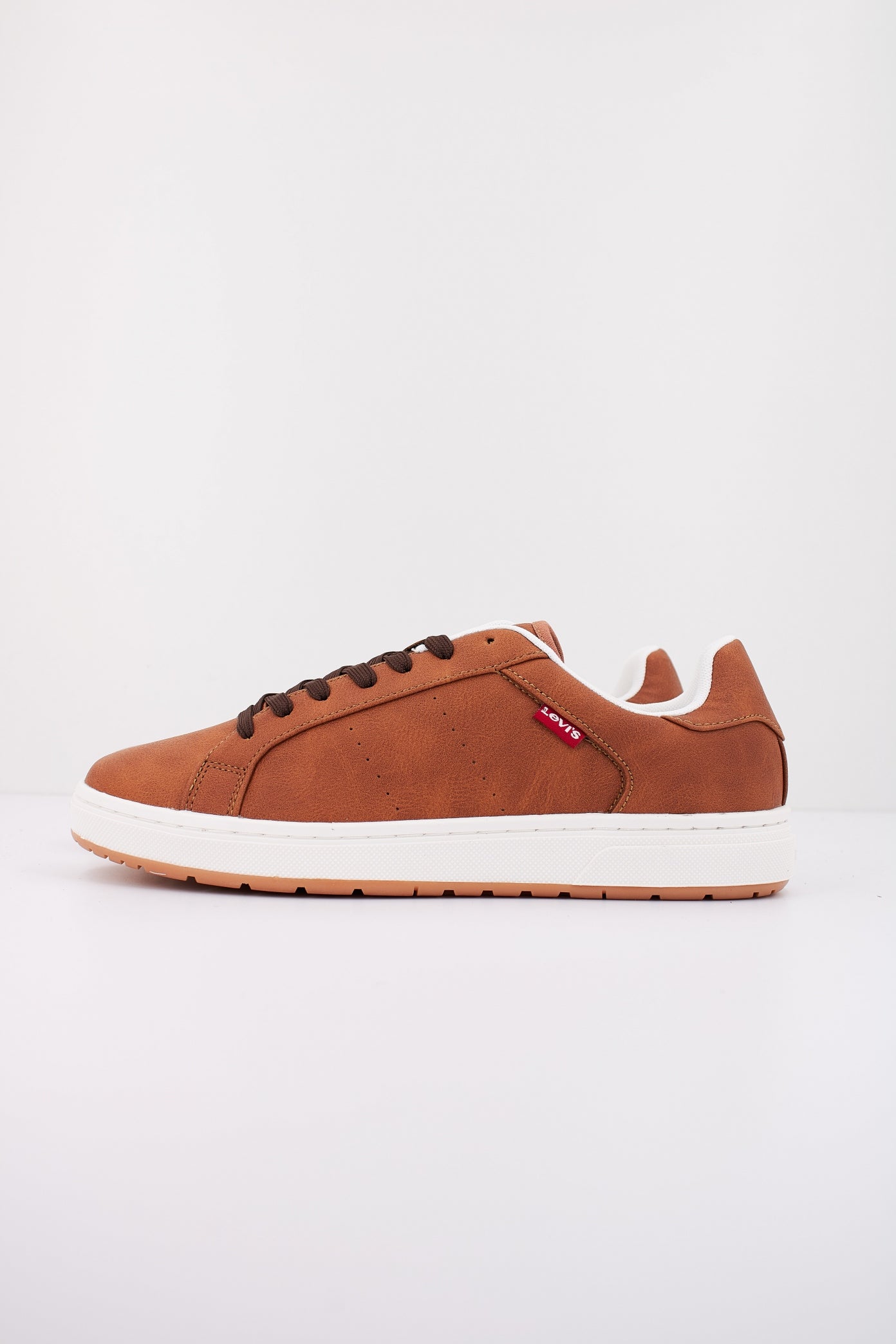 LEVI'S PIPER en color MARRON (1)