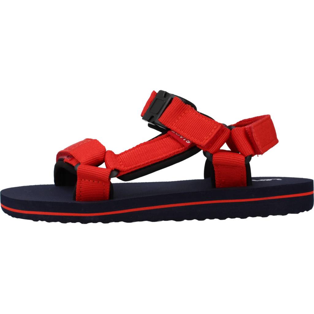 LEVI'S VCADT en color ROJO (2)