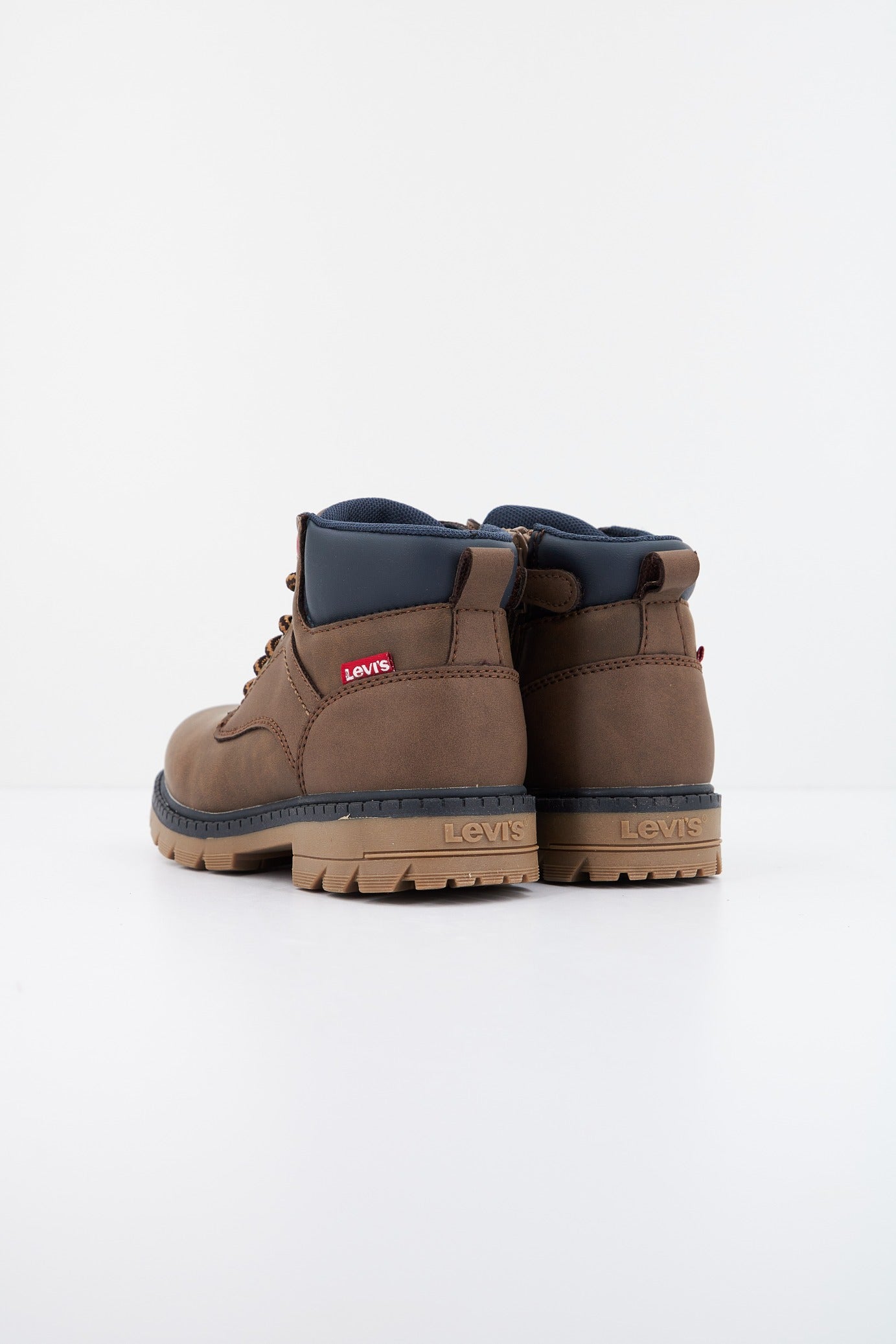 LEVI'S JAXPLUS en color MARRON (3)
