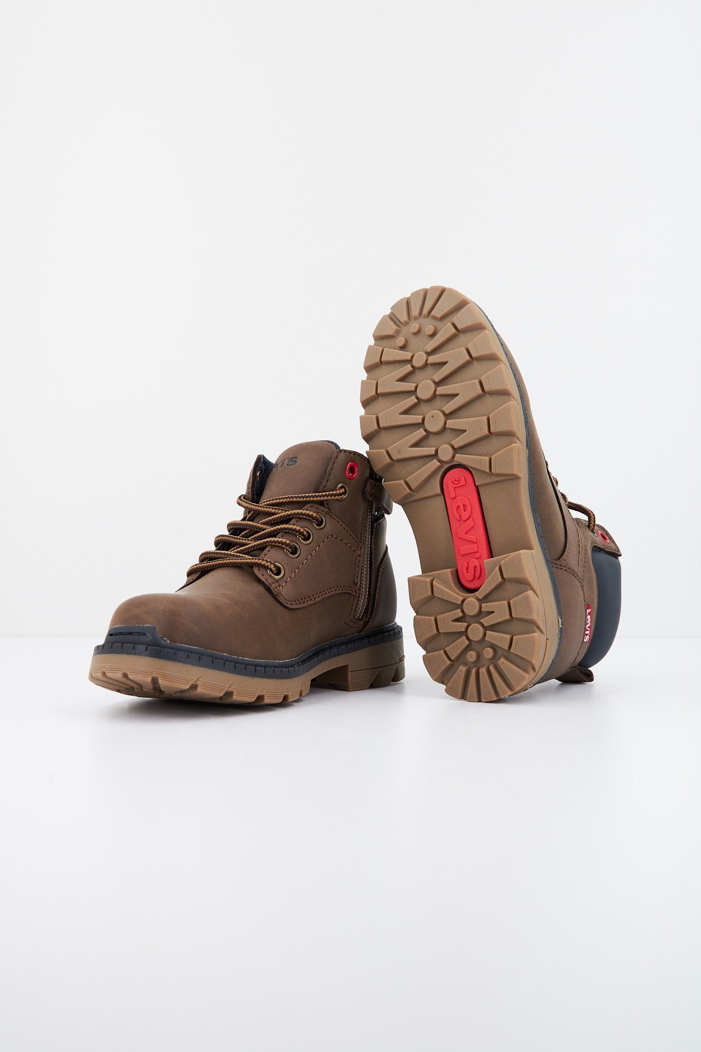 LEVI'S JAXPLUS en color MARRON (4)