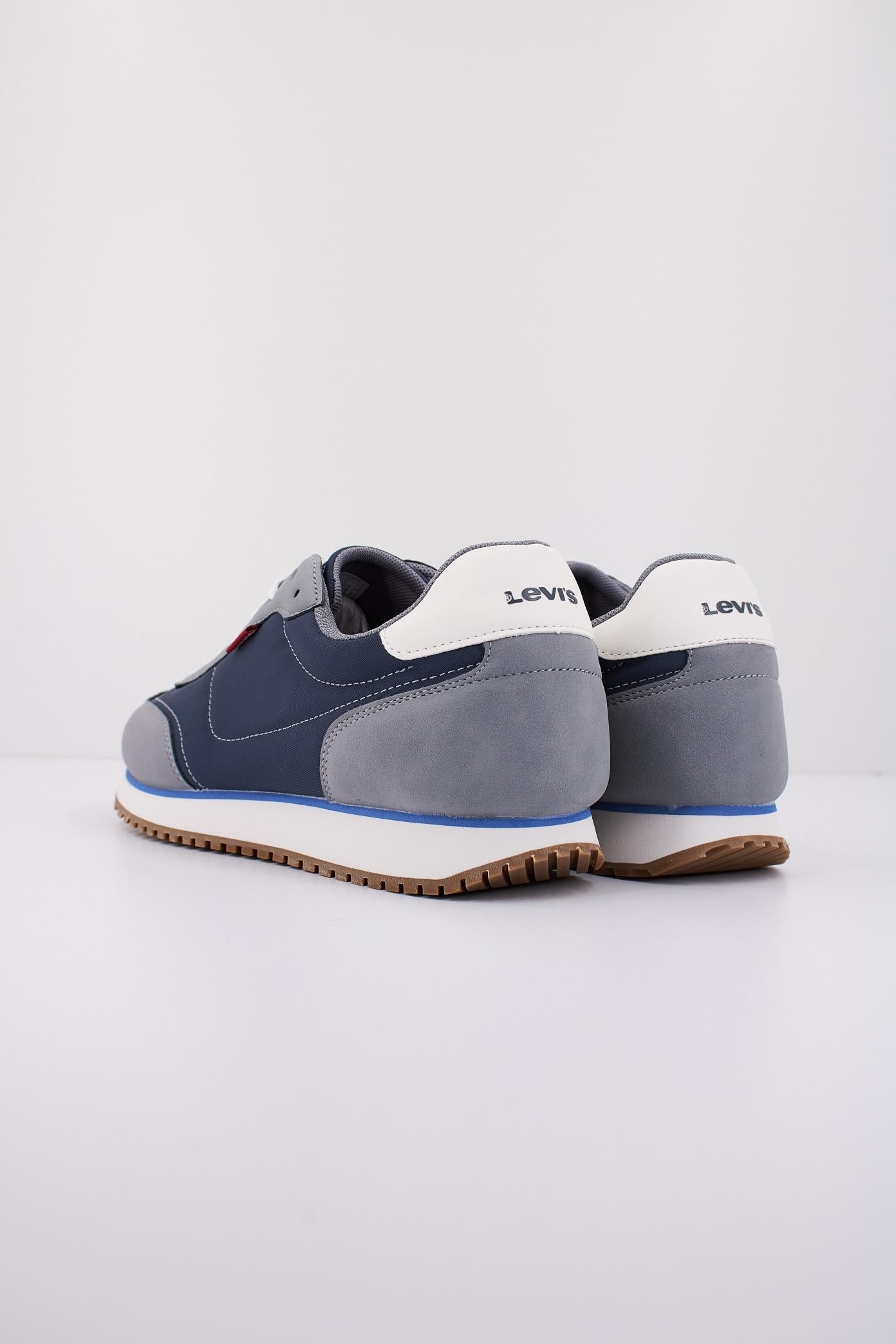 LEVI'S STAG RUNNER en color AZUL (3)
