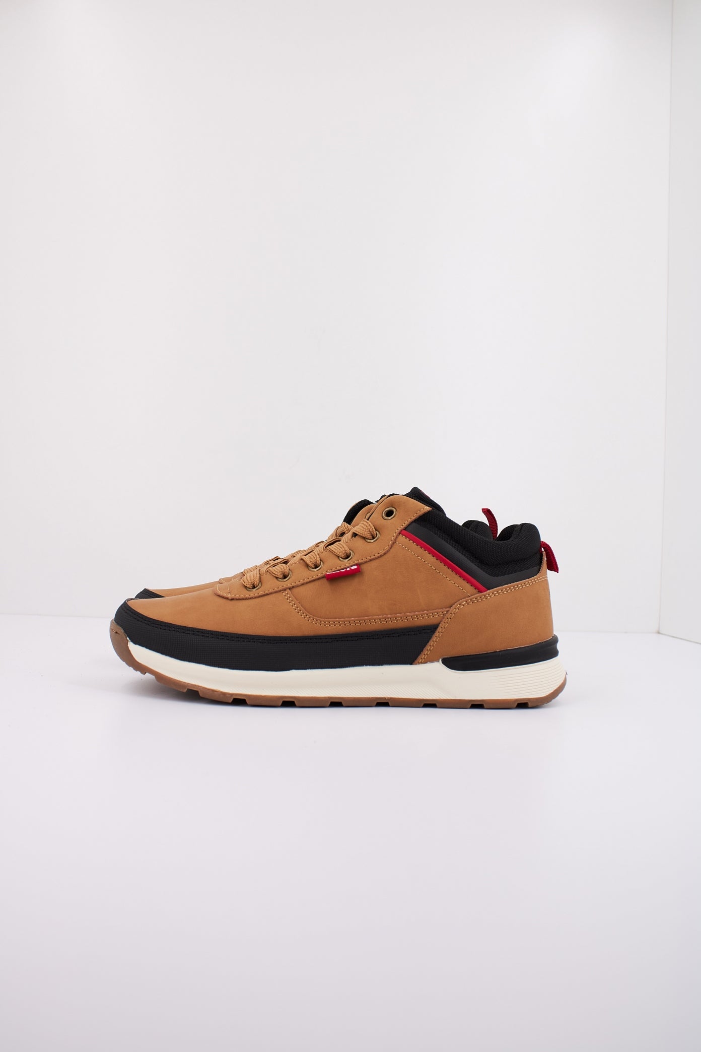 LEVI'S ASCOT REFRESH en color MARRON CLARO (1)