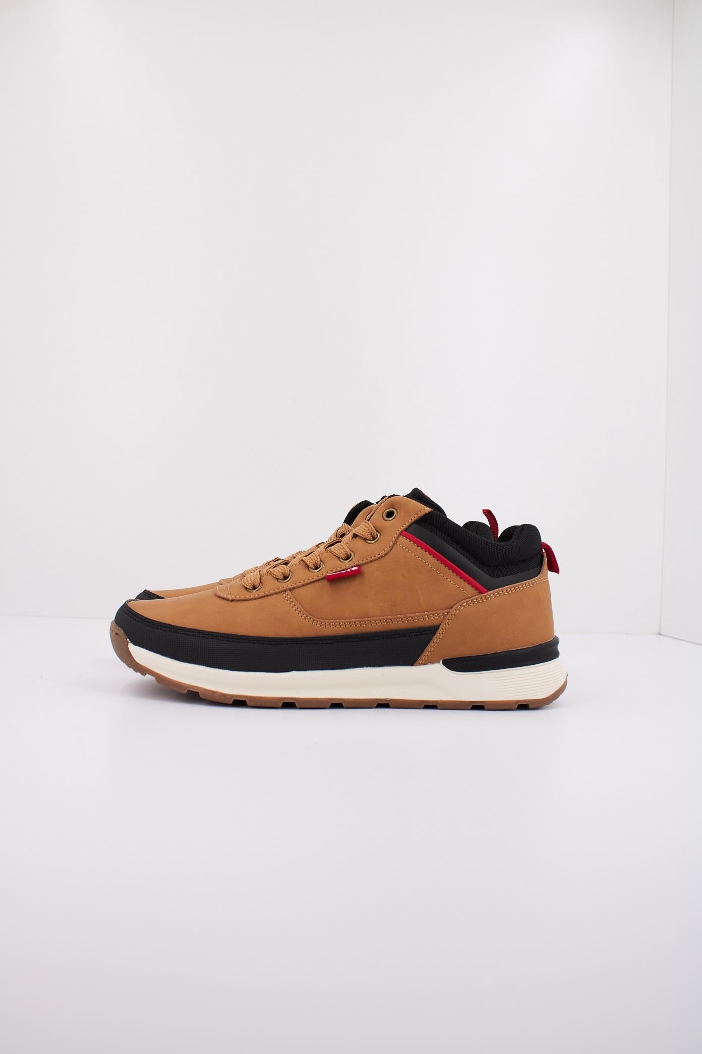 LEVI'S ASCOT REFRESH en color MARRON CLARO (1)