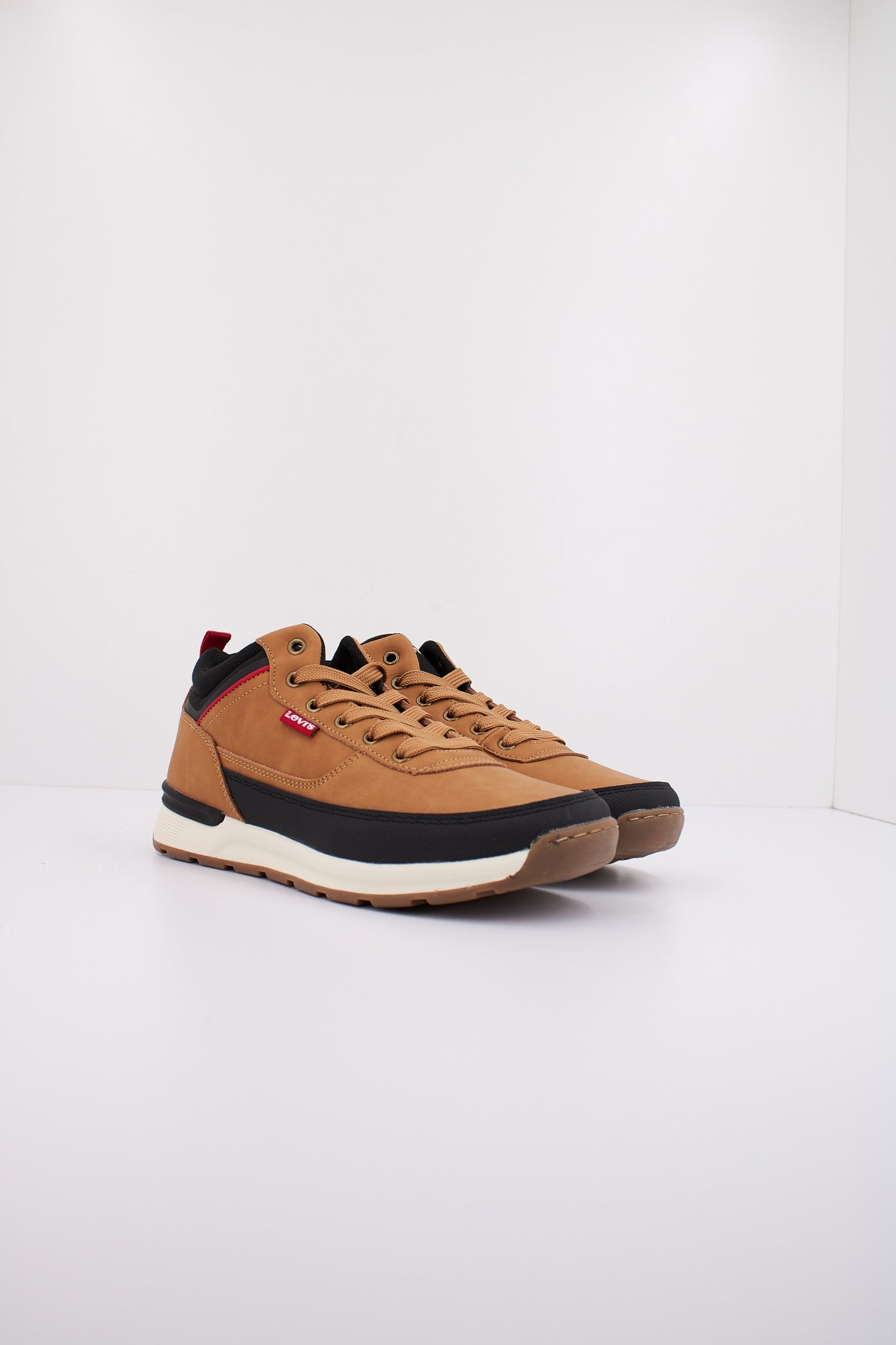 LEVI'S ASCOT REFRESH en color MARRON CLARO (2)