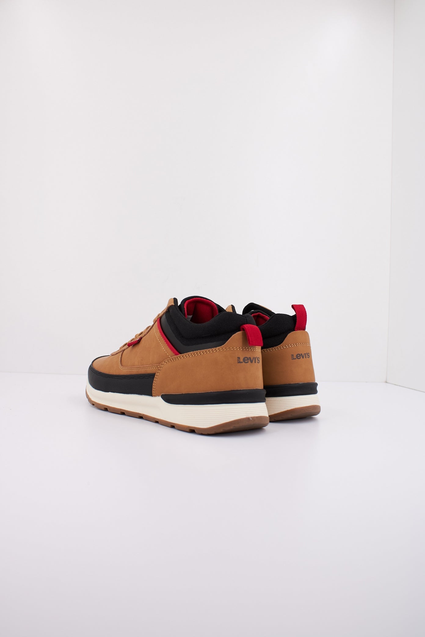LEVI'S ASCOT REFRESH en color MARRON CLARO (4)