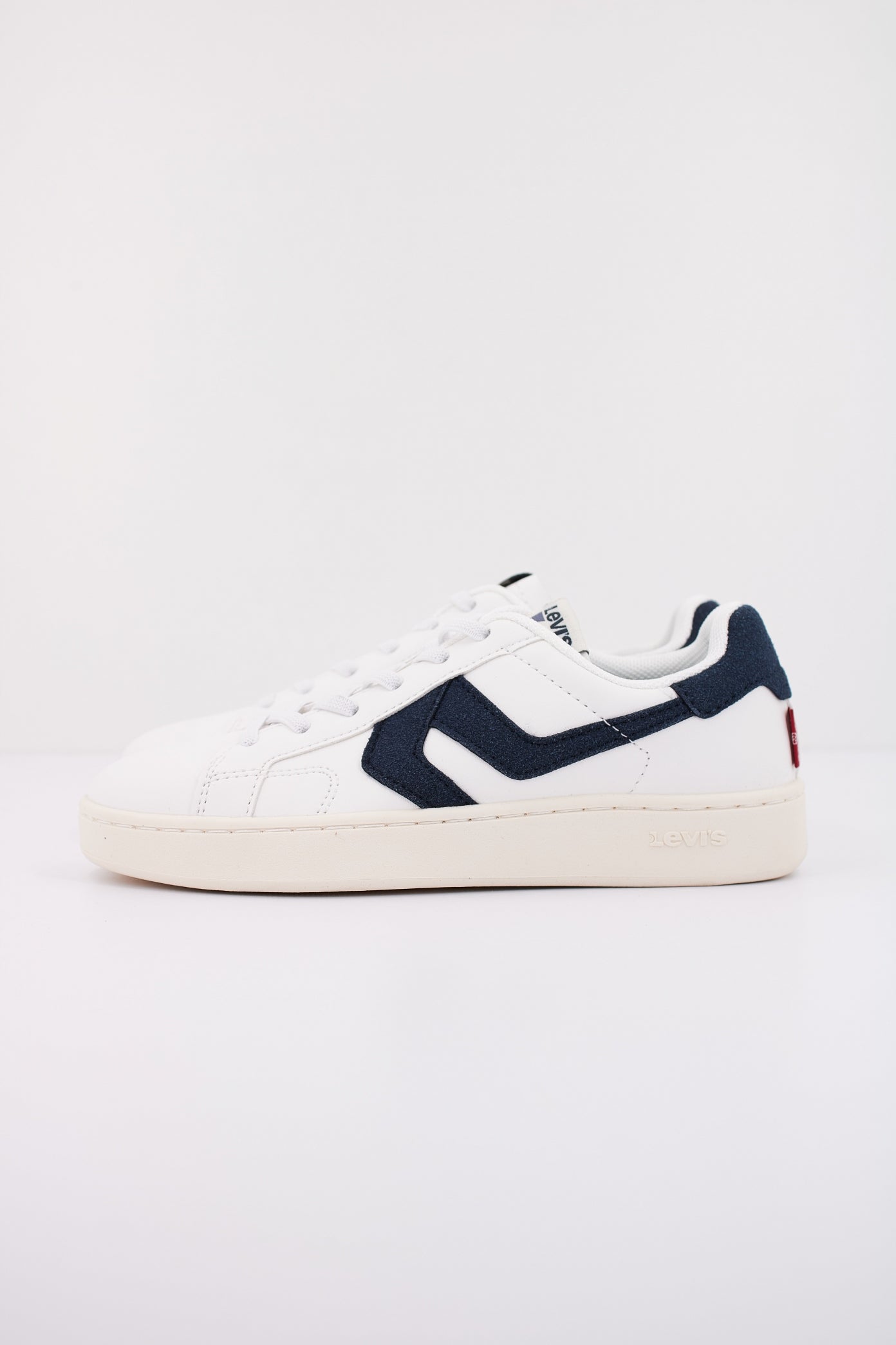 LEVI'S SWIFT JR en color BLANCO (1)