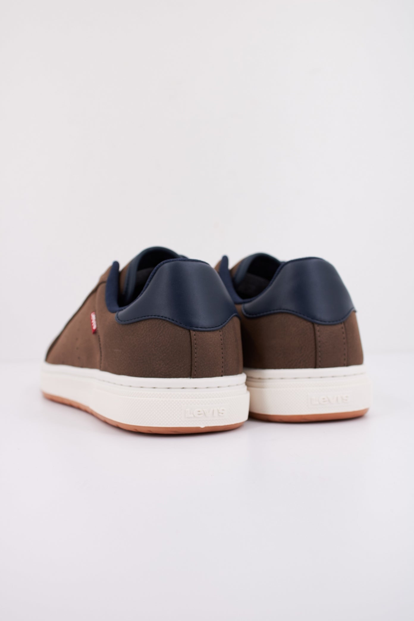 LEVI'S PIPER en color MARRON (4)