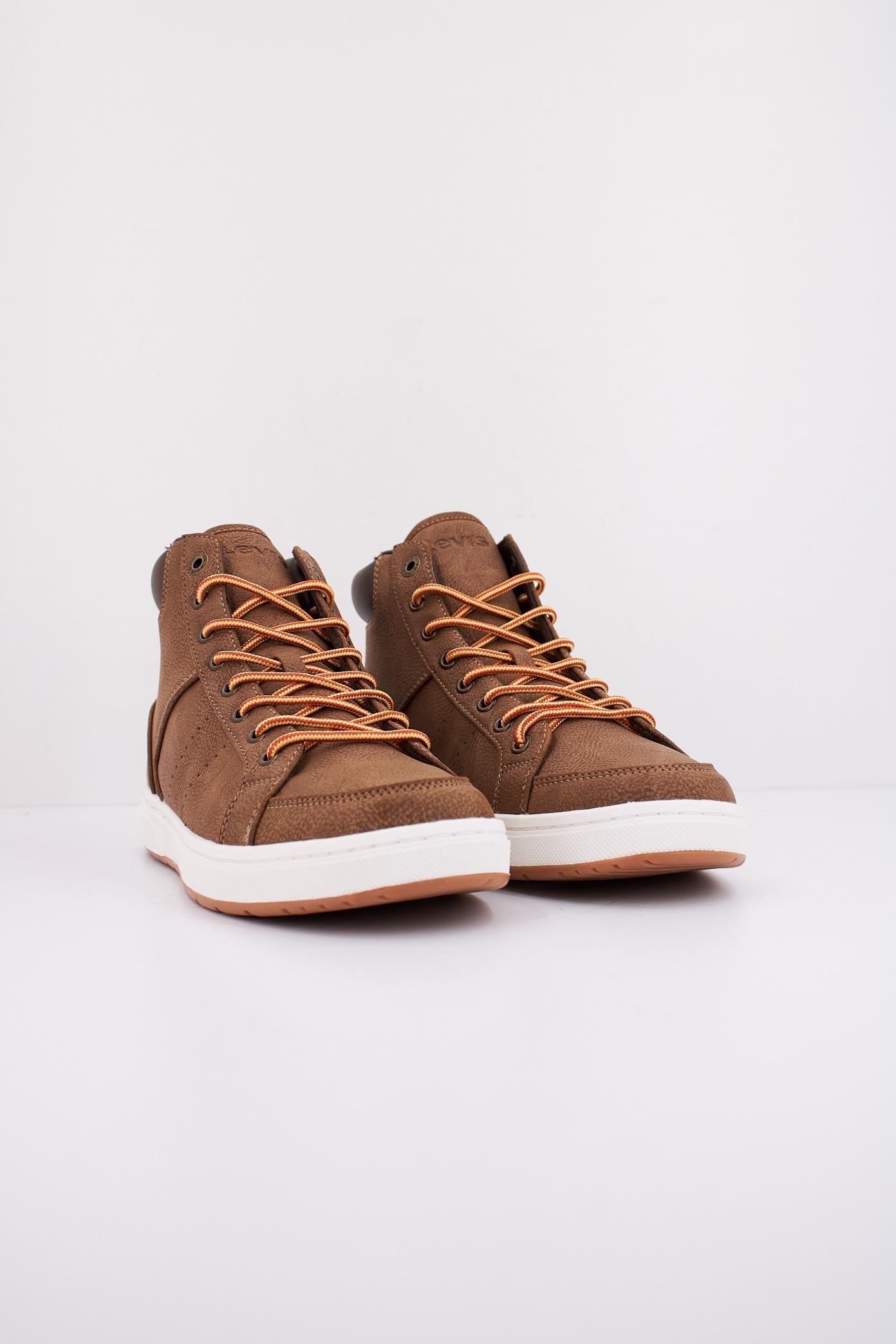 LEVI'S en color MARRON (2)