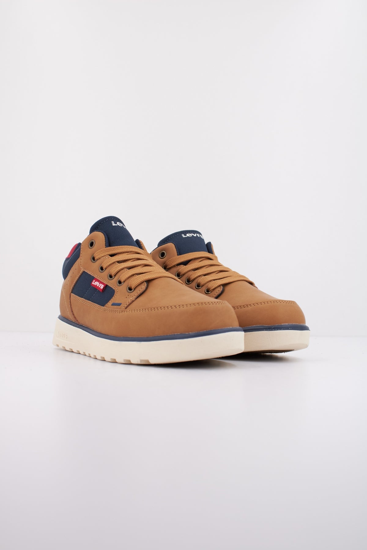 LEVI'S MONTANA en color MARRON CLARO (2)