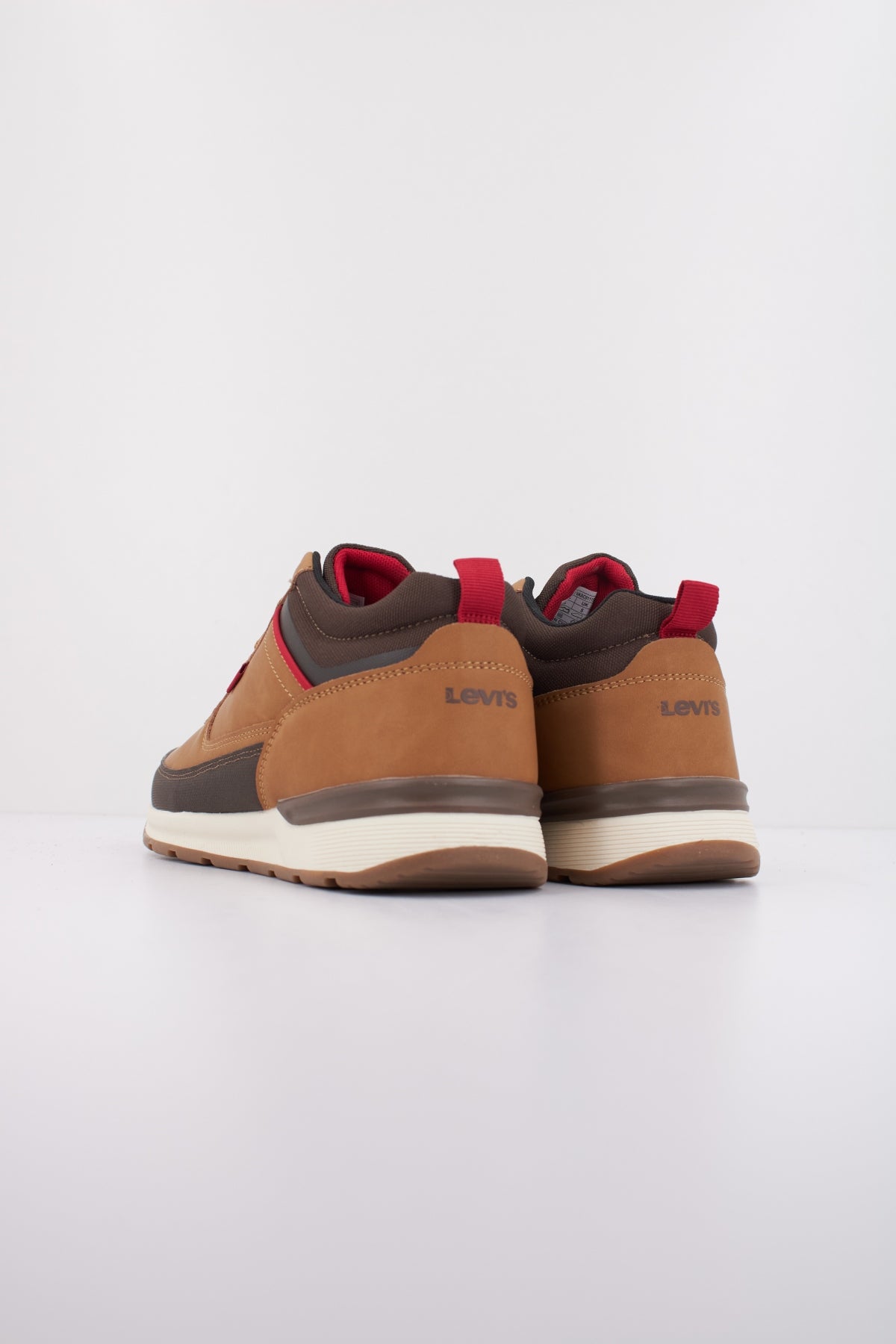 LEVI'S REFRESH en color MARRON CLARO (4)