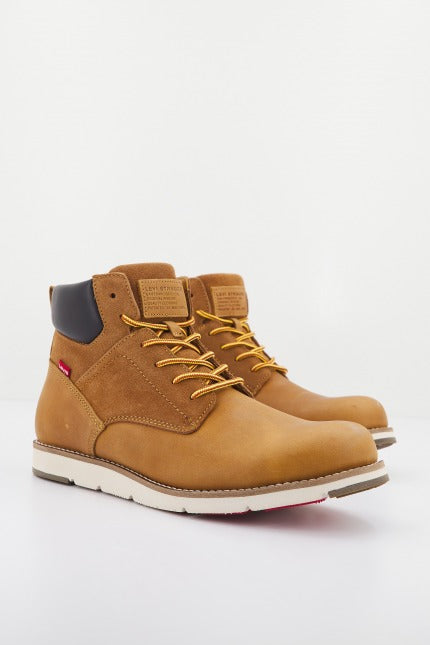 LEVI'S JAX PLUS en color MARRON (1)