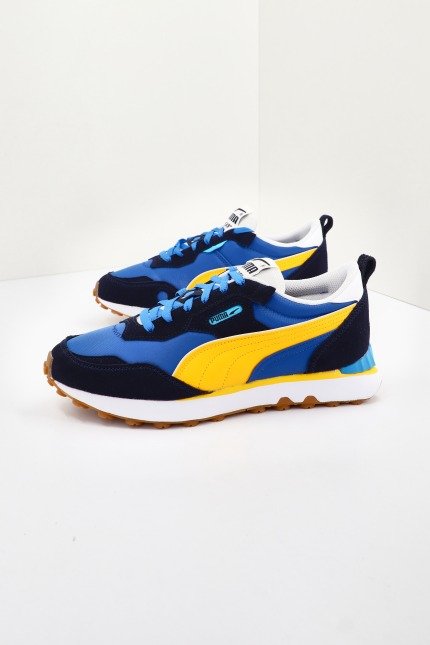 PUMA RIDER FV ESSENTIALS en color AZUL (1)