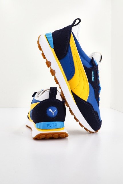 PUMA RIDER FV ESSENTIALS en color AZUL (2)
