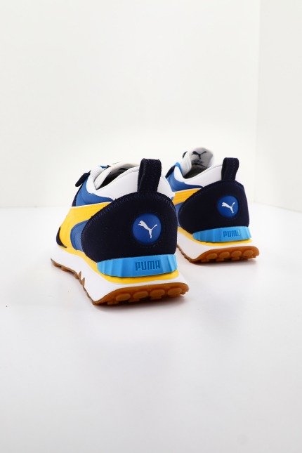 PUMA RIDER FV ESSENTIALS en color AZUL (4)