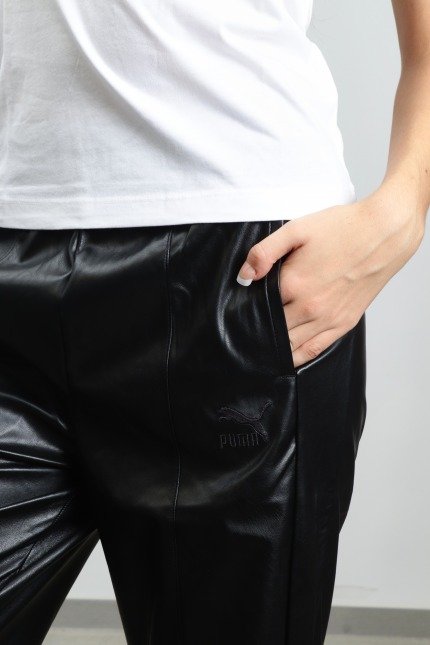 PUMA FAUX LEATHER PANTS en color NEGRO (4)