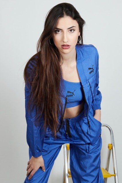 PUMA DARE TO WOVEN JACKET en color AZUL (2)