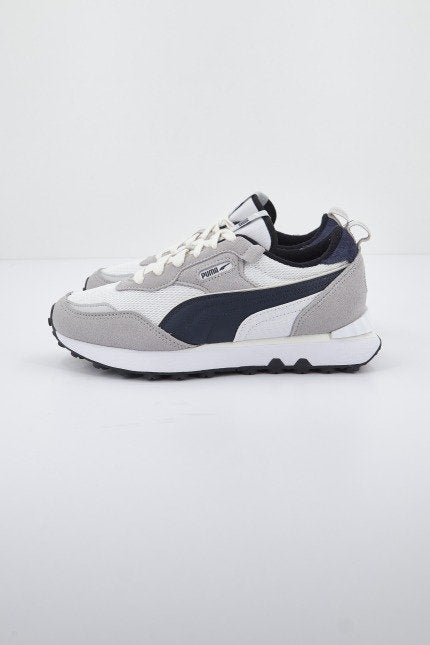PUMA RIDER FV RETRO REWIN en color GRIS (2)