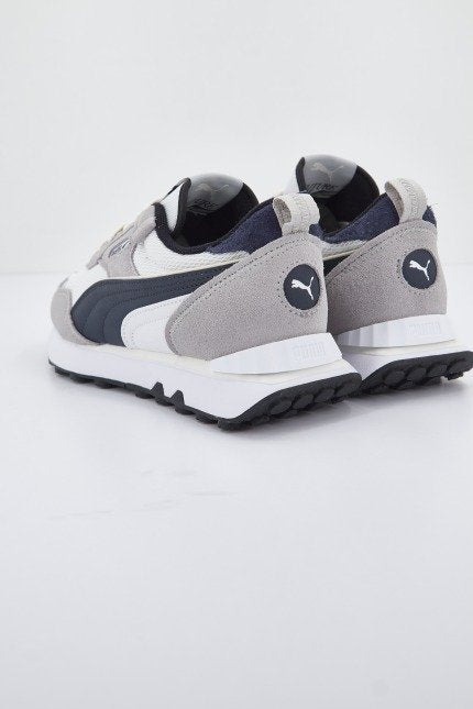 PUMA RIDER FV RETRO REWIN en color GRIS (3)