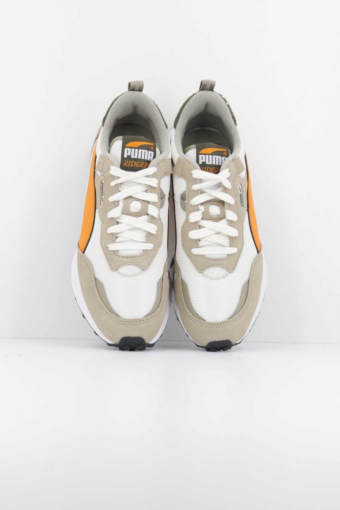 PUMA RIDER FV en color GRIS (2)