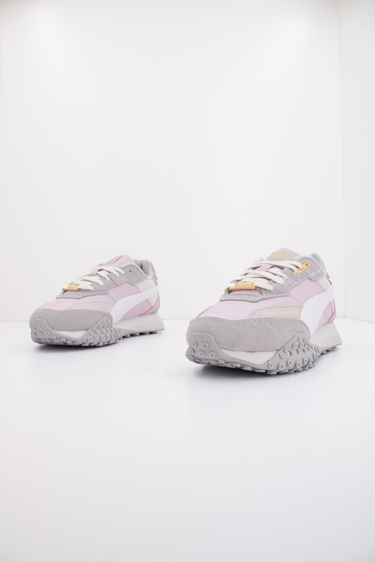 PUMA BLKTOP RIDER en color ROSA (2)