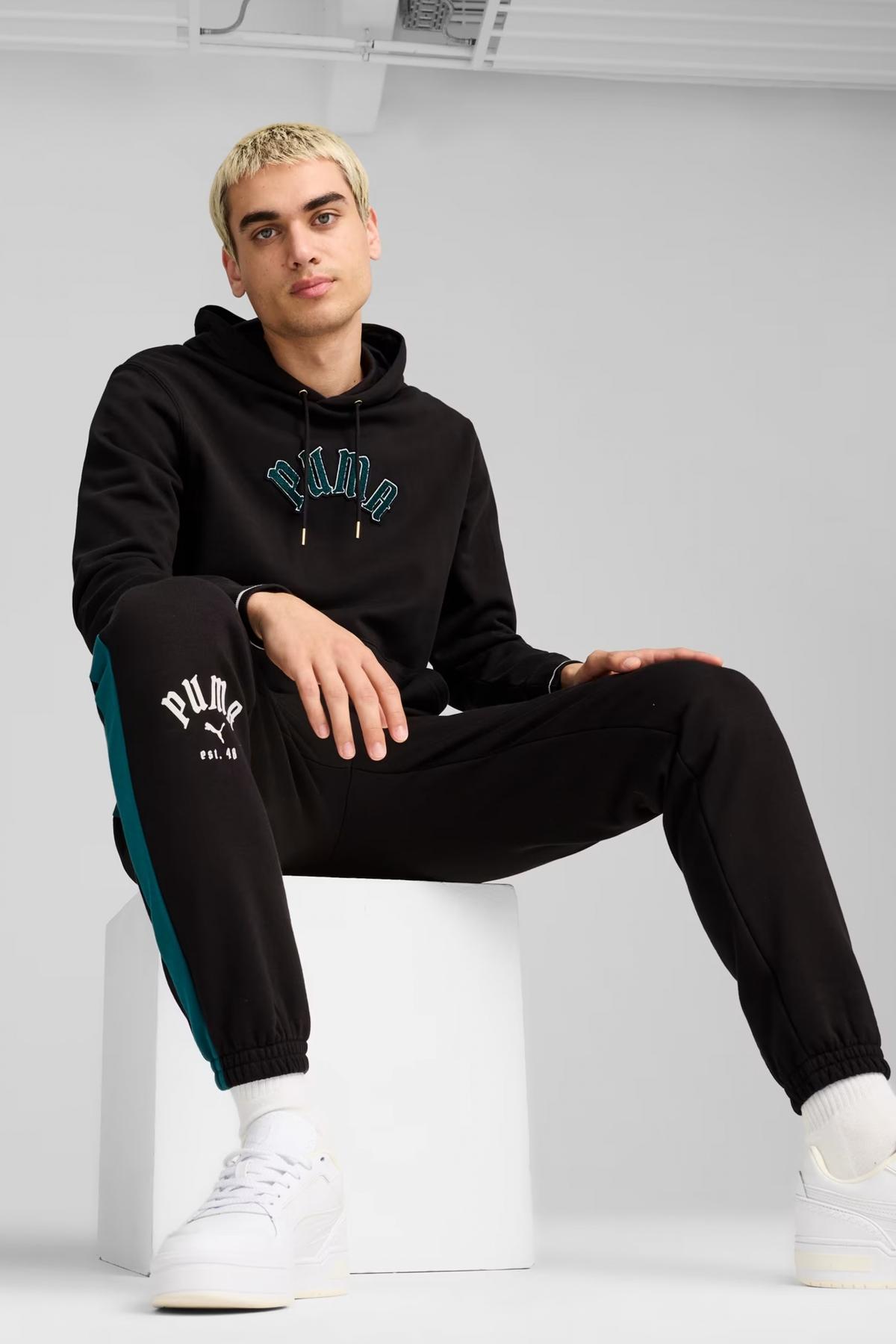 PUMA CLASSICS PLAY PARIS HOODIE en color NEGRO (4)